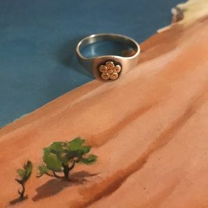 Discontinued James Avery flower ring